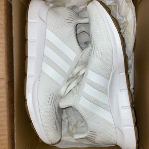 Adidas swift run